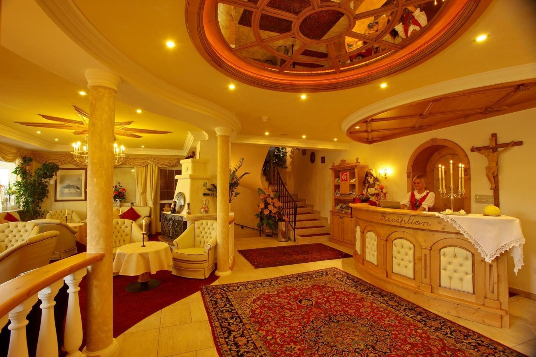 Hotel Kristall Falzes Ngoại thất bức ảnh